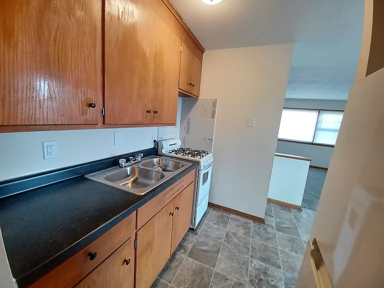4707 University Ave NE — Photo 27