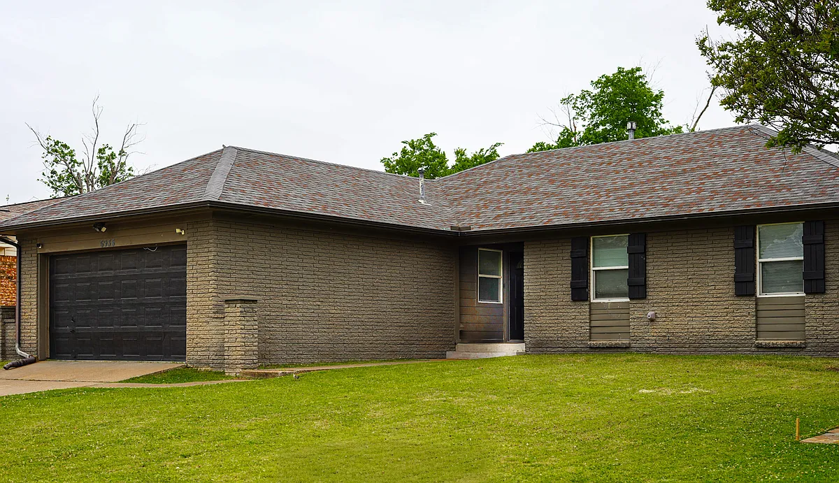 Building Photo - 6935 E 16th St
