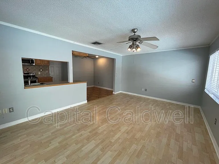 12813 Starling Dr — Photo 18