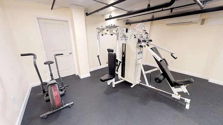 Rented by Metro Garden Realty NYC | media 38