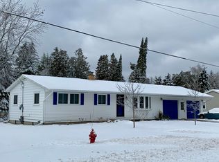 221 N Maple Ave, Gaylord, MI 49735