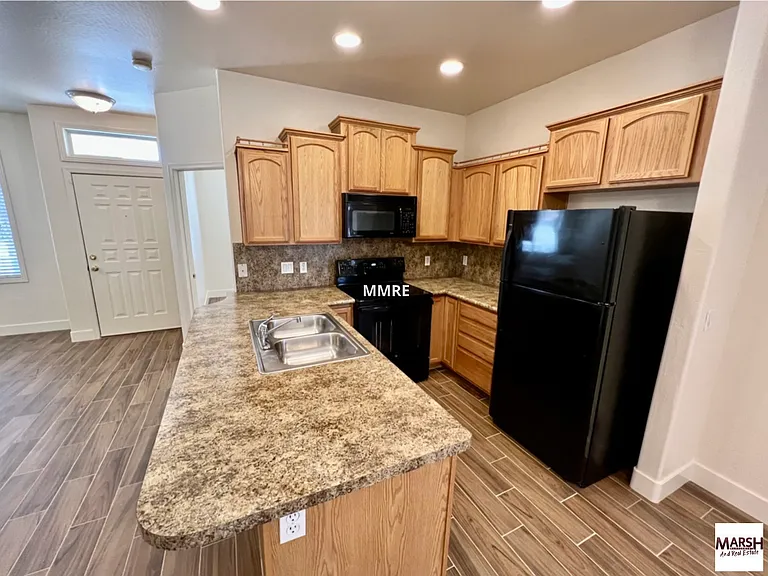 142 N Drexel St — Photo 7