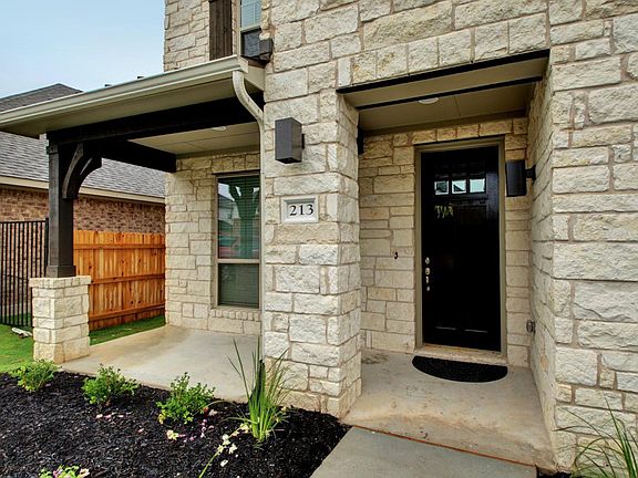 3rd image of 213 Poole Ln