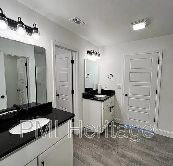 2060 Periwinkle Pl — Photo 16