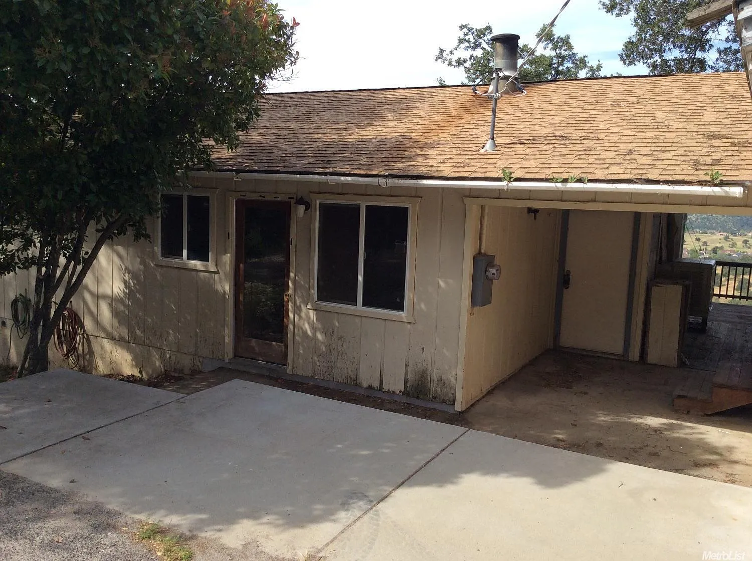 2456 Arrowhead St photo 1
