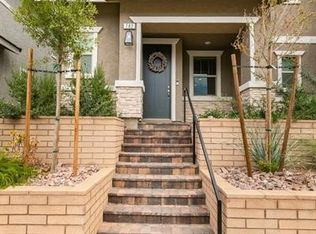 782 N Water St, Henderson, NV 89015