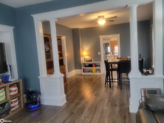 4th image of 205 Dunning Ave