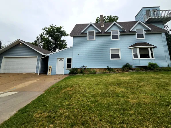 2963 Jones St, Blue Mounds, WI 53517
