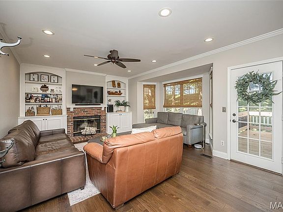4th image of 2206 Riding Spur Dr