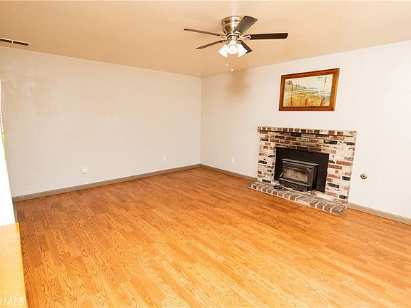 4th image of 822 E Glenwood Ave