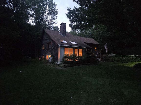 2nd image of 852 Boardman Hill Road