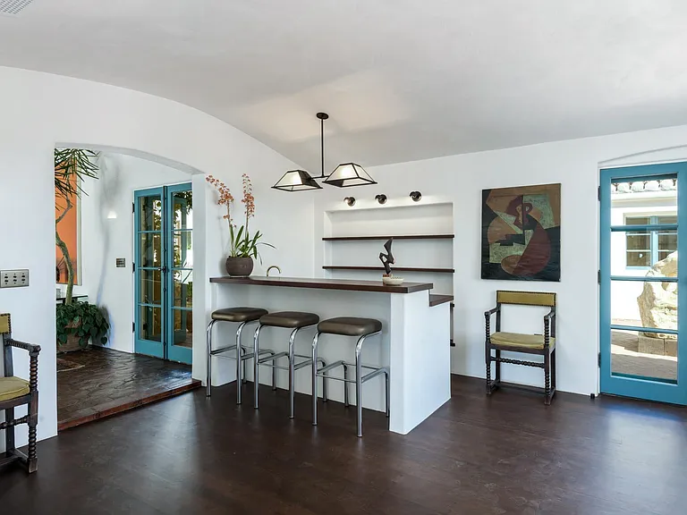 680 Buena Vista Dr — Photo 9