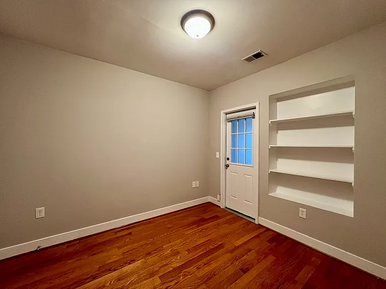 1353 Adams St NE #3 — Photo 10