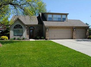 1040 E White Ash Ct, Mooresville, IN