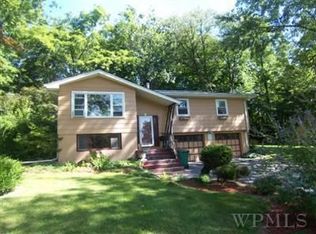 5 Cross Rd, Beacon, NY 12508