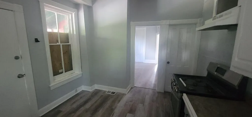 233 Passaic St — Photo 2