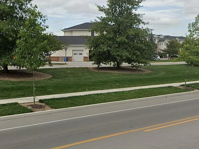 4010 Hobson Rd — Photo 2