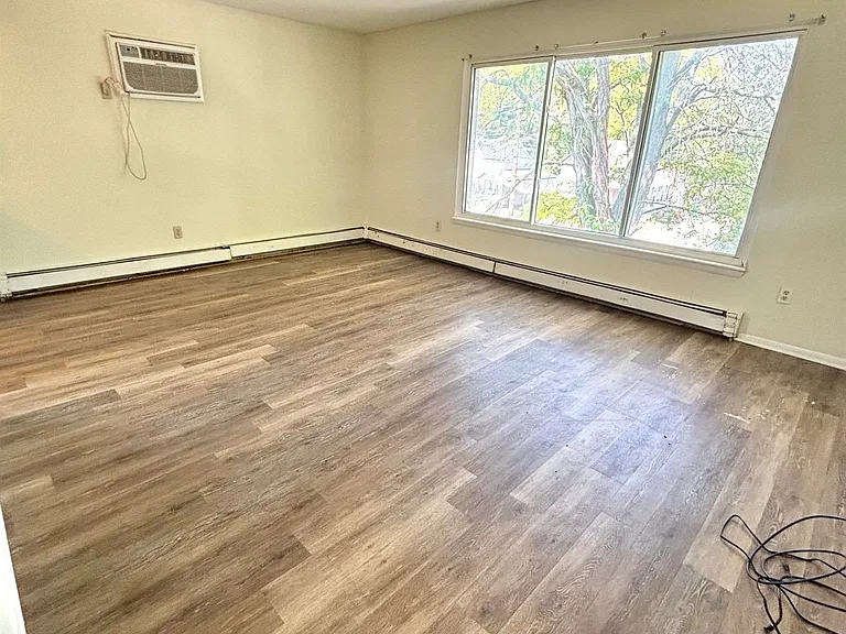 927 W Shiawassee St #2-12 — Photo 26