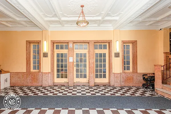 Rented by MySpaceNYC | media 3