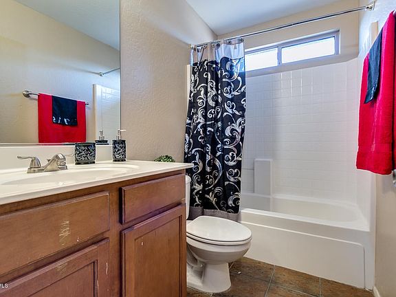 Second Upstairs Bathroom