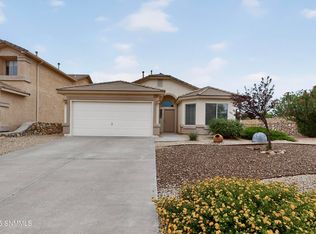 2502 Candlewood Cir, Las Cruces, NM 88011