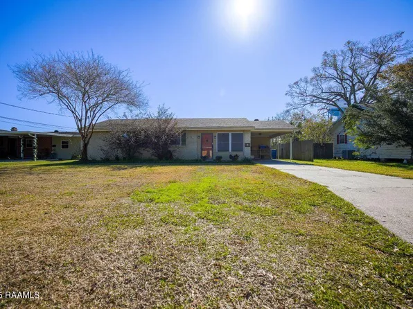 715 Deprima St, Berwick, LA 70342