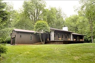 1st image of 370 S Gull Lake Dr
