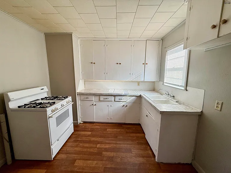 3013 Lavell Ave — Photo 9