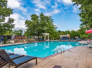 5701 Kugler Mill Rd #5504-49, Cincinnati, OH 45236