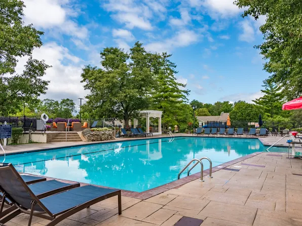 Indian Creek Apartments and Townhomes