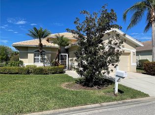 11176 Lakeland Cir, Fort Myers, FL 33913