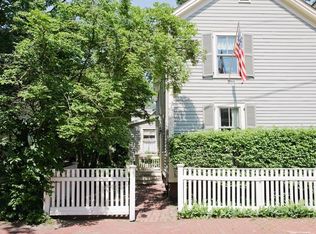 19 Brown St, Cambridge, MA 02138