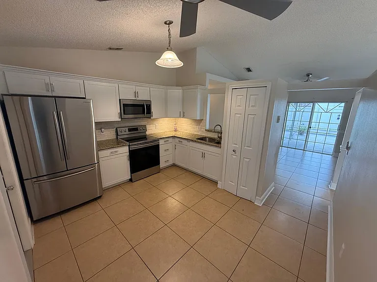 2531 Sage Dr — Photo 5