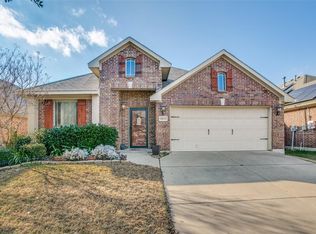 8153 Black Sumac Dr, Fort Worth, TX 76131