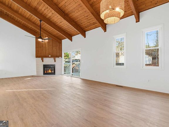 5th image of 3447 Dry Creek Rd