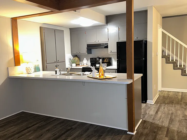 Georgetown South Townhomes — Photo 19