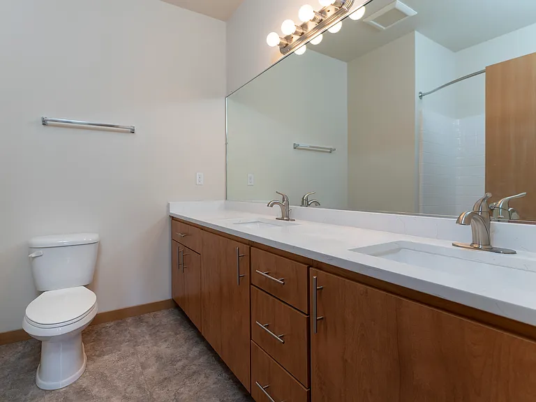 1 Bed 1 Bath Standard - 805 Sq Ft 1 Bed 1 Bath Standard - 805 Sq Ft
