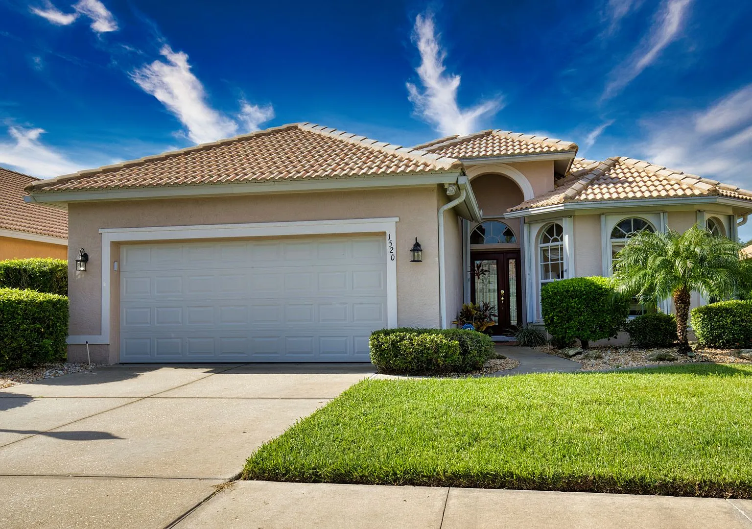 Seasonal Short-Term Single Family Pool Home in Pelican Pointe Golf & Country Club! — Photo 1