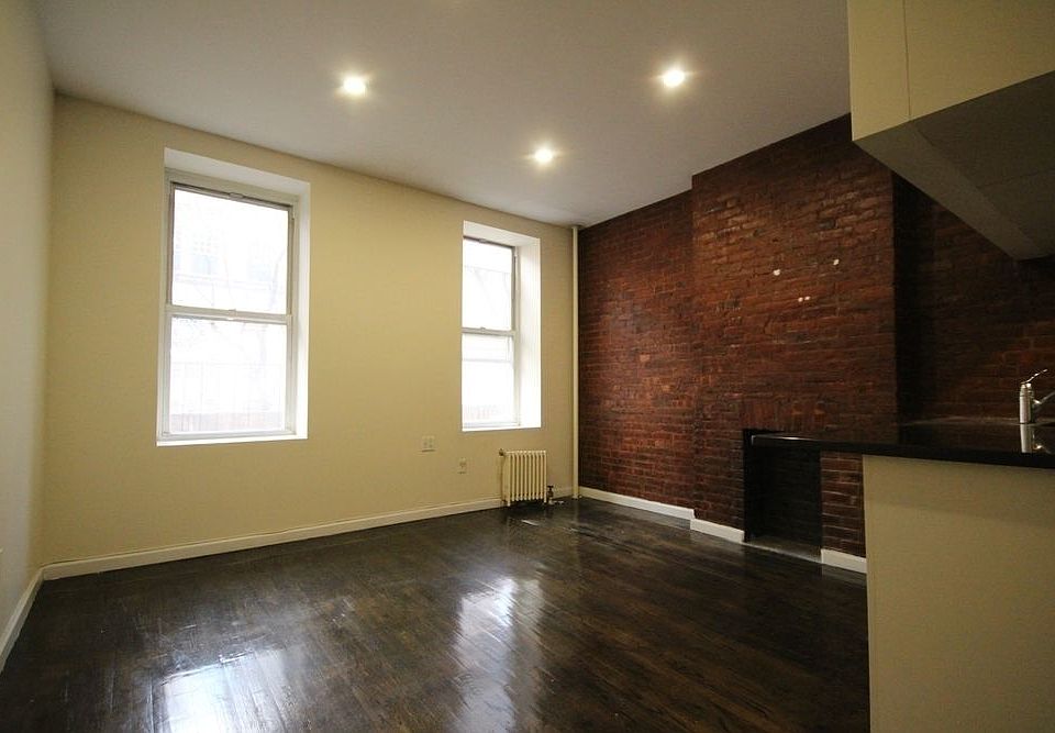 1st image of 334 W 47th St APT 2b