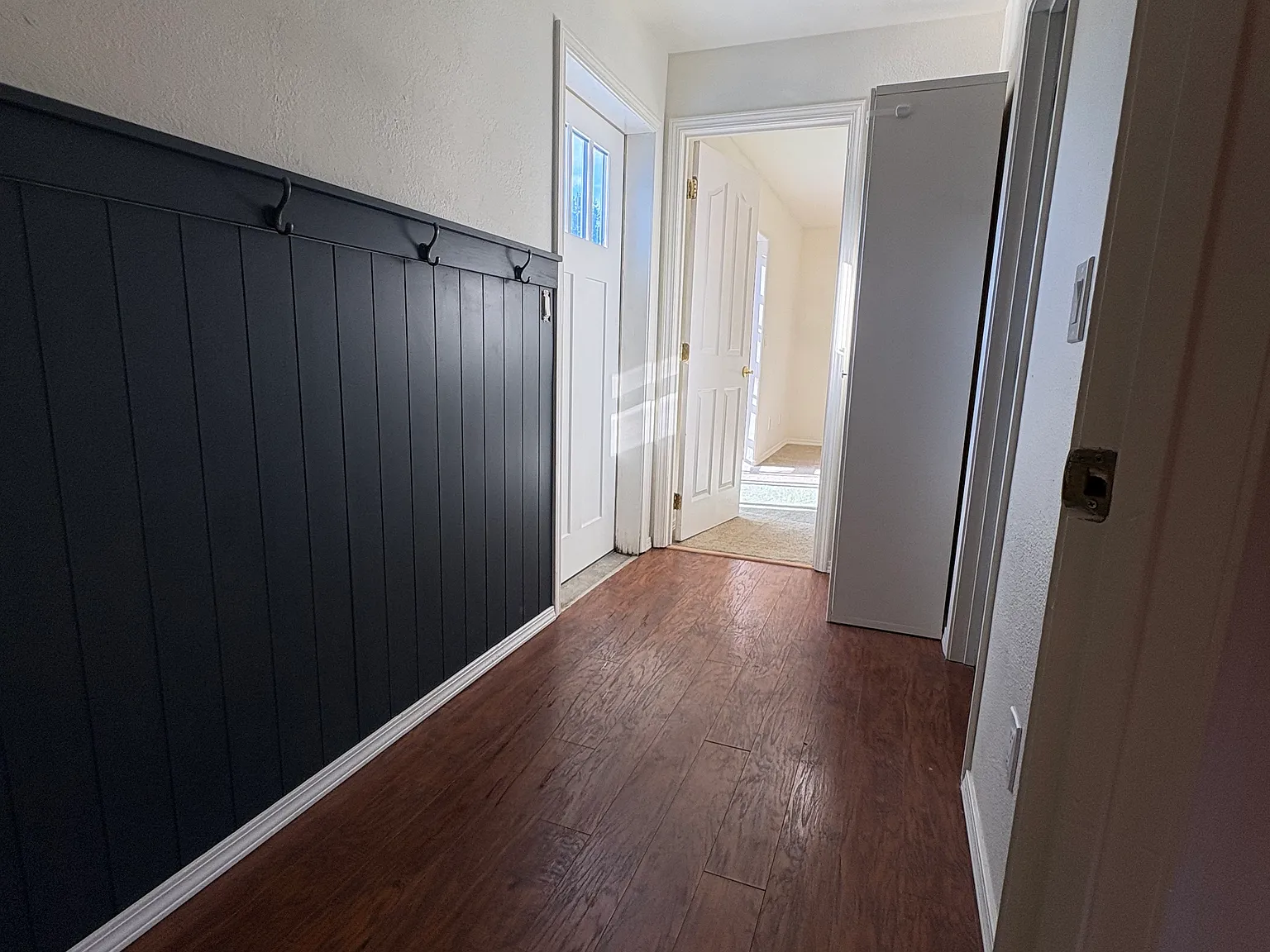2 bed, 1200 sqft, $2,400 — Photo 3