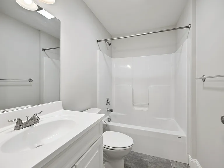 446 New Haven Ave #A — Photo 16