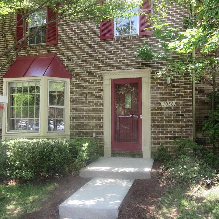 Exterior (Front)