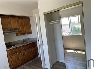 155 W 66th St #5, Los Angeles, CA 90003