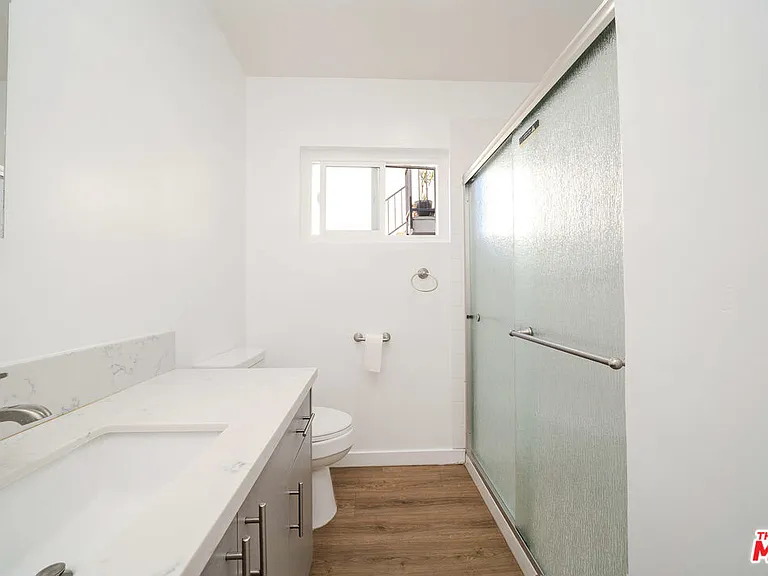 332 S Wilton Pl #1 — Photo 12