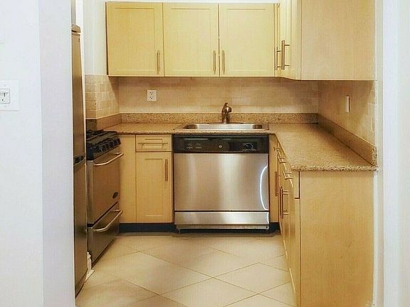 4th image of 401 W 56th St APT 1K