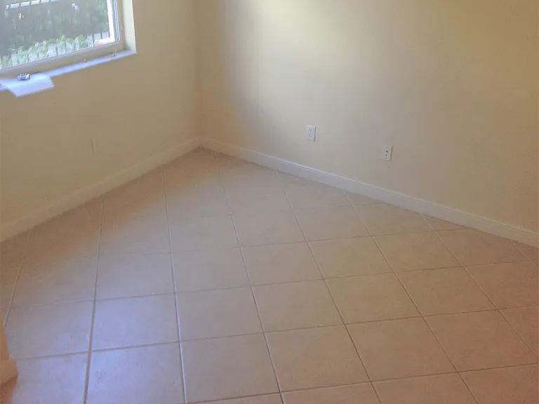 690 Amador Ln #2 — Photo 8