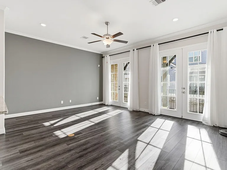 1413 Adell Rose Ln — Photo 11