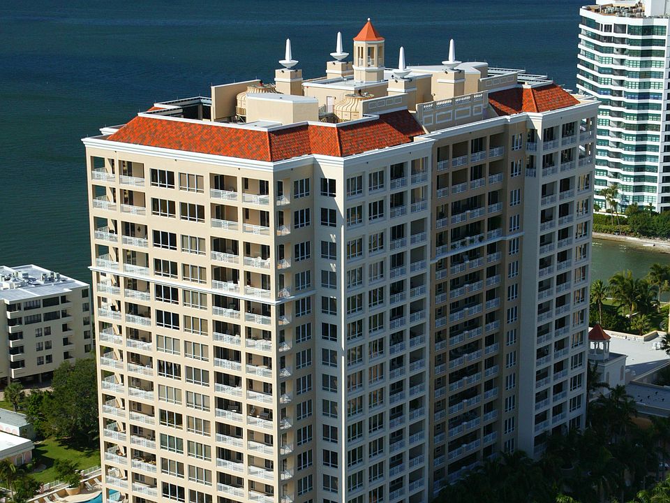 1st image of 35 Watergate Dr Suite 806