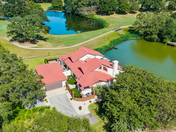1100 Lake Way Dr, Niceville, FL 32578