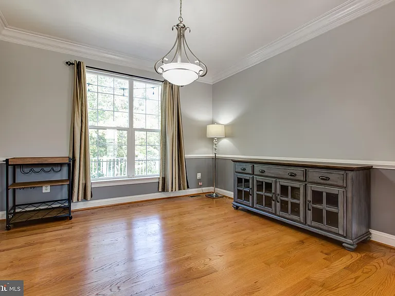 2191 Oak Forest Dr — Photo 14